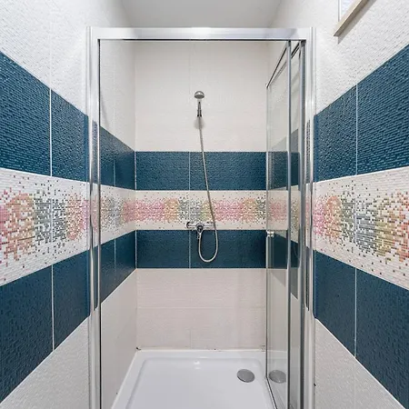 Gloria's House アパート *