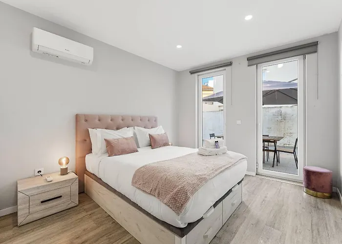 Gloria's House アパート